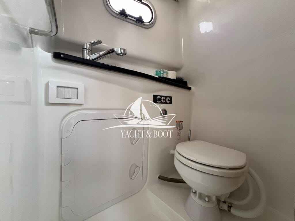 Motorboot Saver 750 Cabin