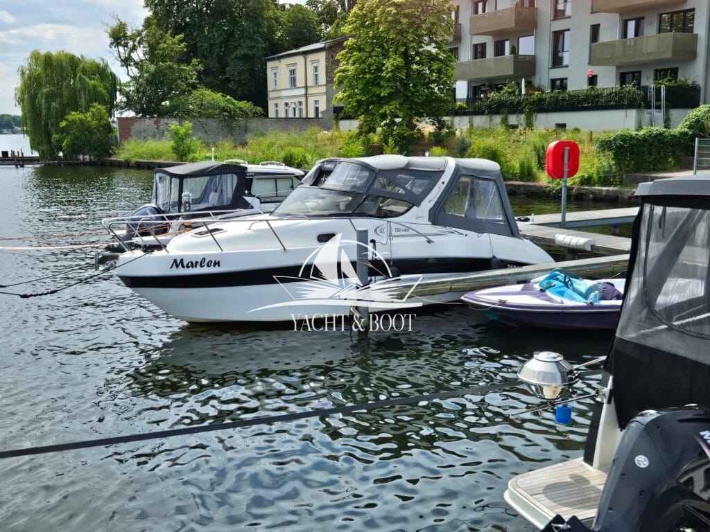Motorboot Saver 750 Cabin