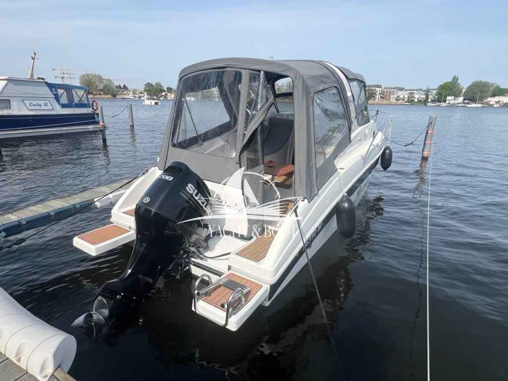 Motorboot Saver 750 Cabin