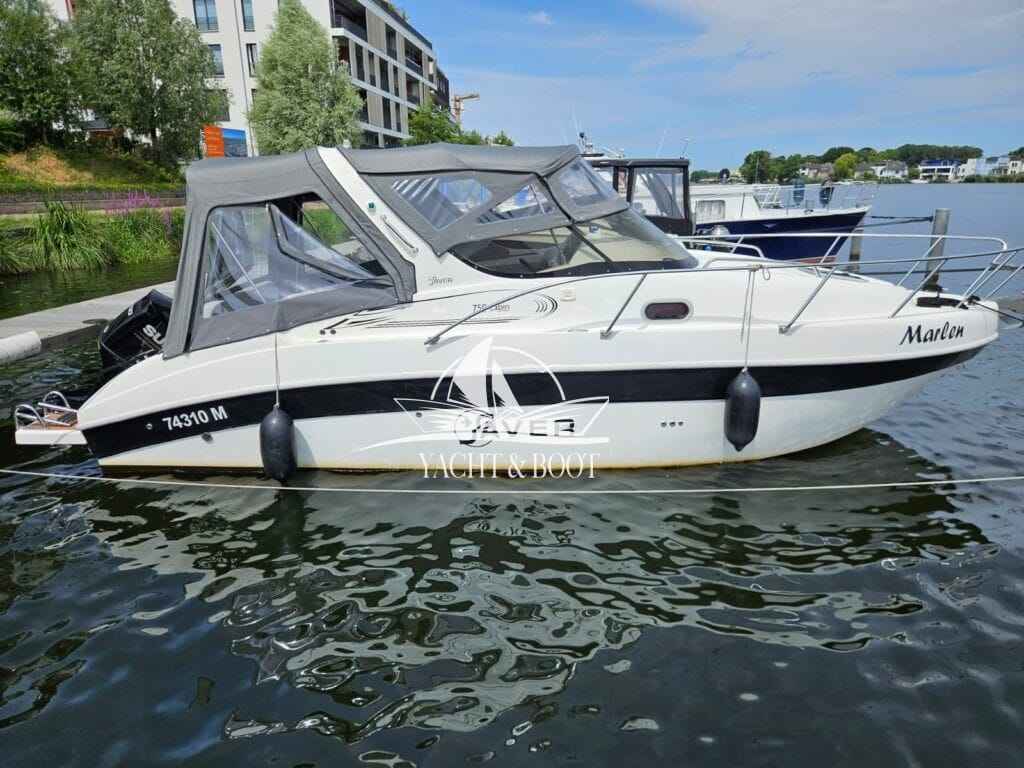 Motorboot Saver 750 Cabin
