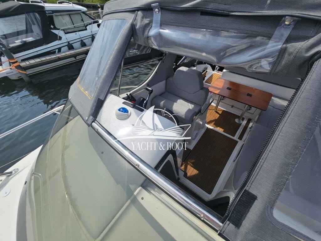 Motorboot Saver 750 Cabin