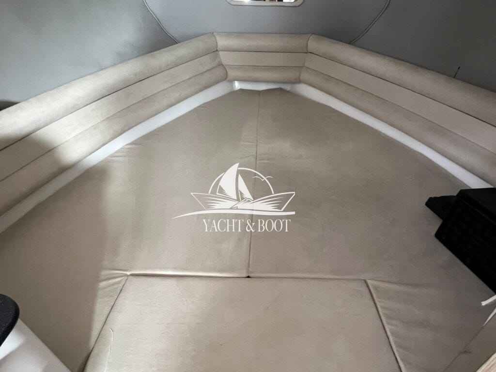 Motorboot Saver 750 Cabin