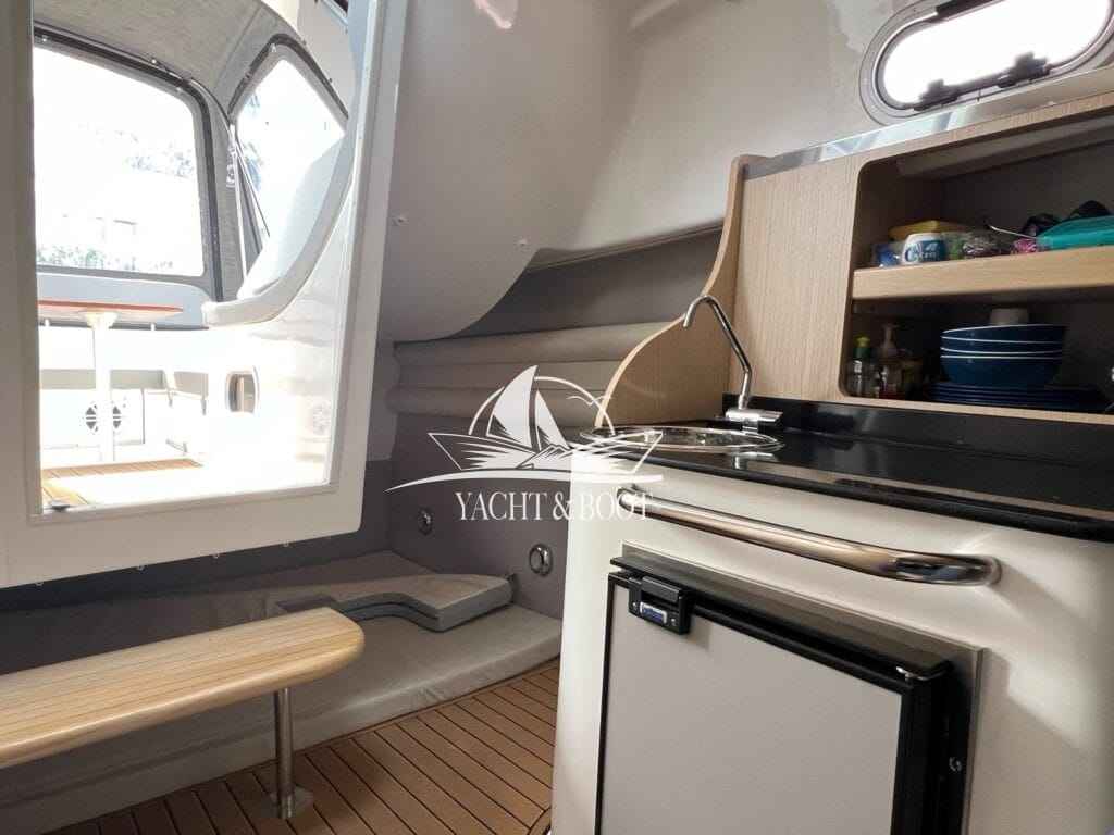 Motorboot Saver 750 Cabin