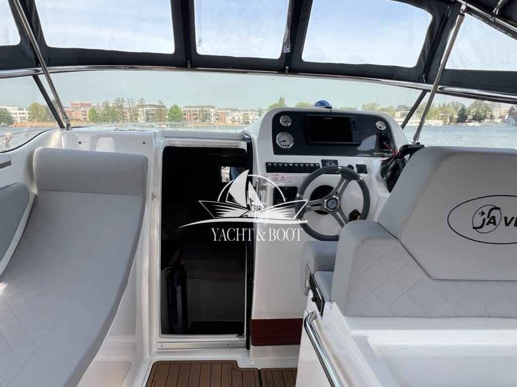 Motorboot Saver 750 Cabin