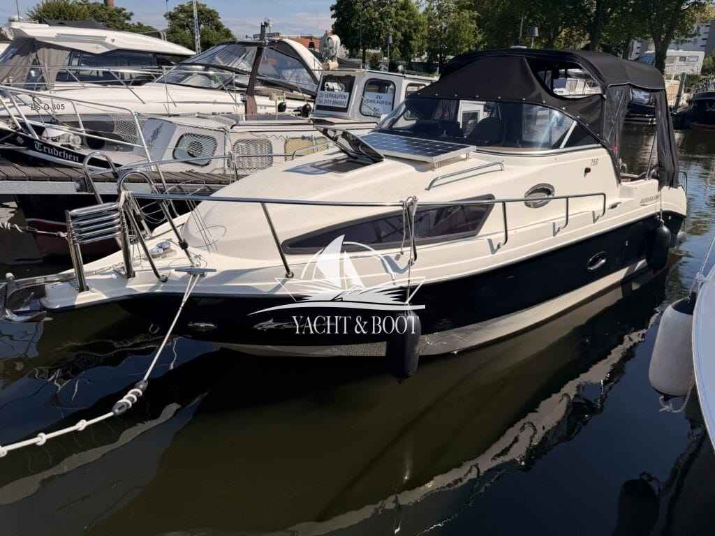 Motorboot Aqualine 750