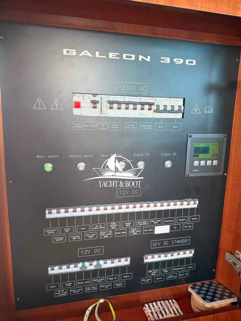 Motorboot Galeon 390 Fly
