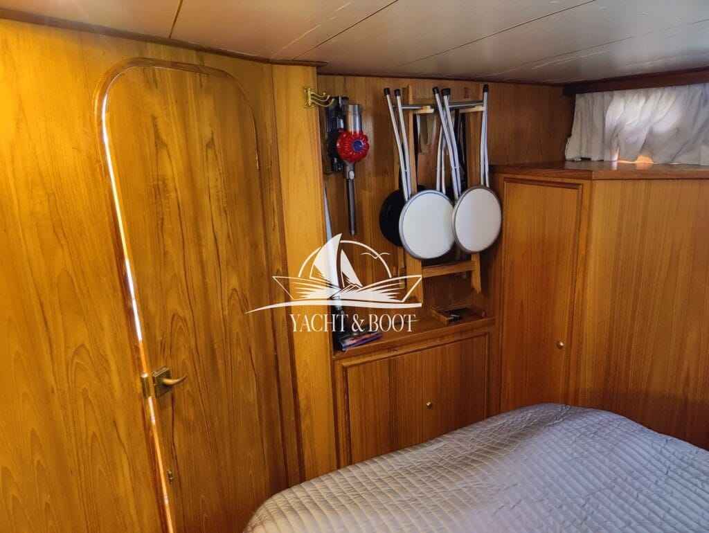 Motorboot Veha Sedan Cruiser 35