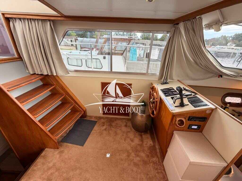 Motorboot Veha Sedan Cruiser 35