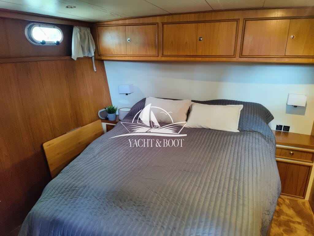 Motorboot Veha Sedan Cruiser 35