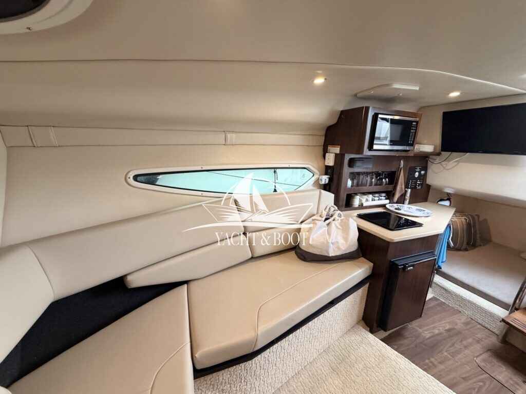 Motorboot Regal 26 Express