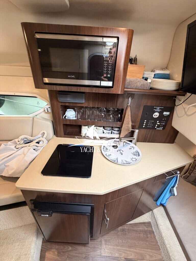 Motorboot Regal 26 Express