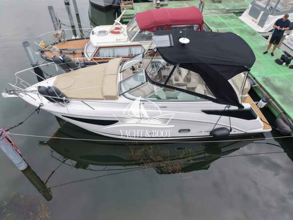 Motorboot Regal 26 Express
