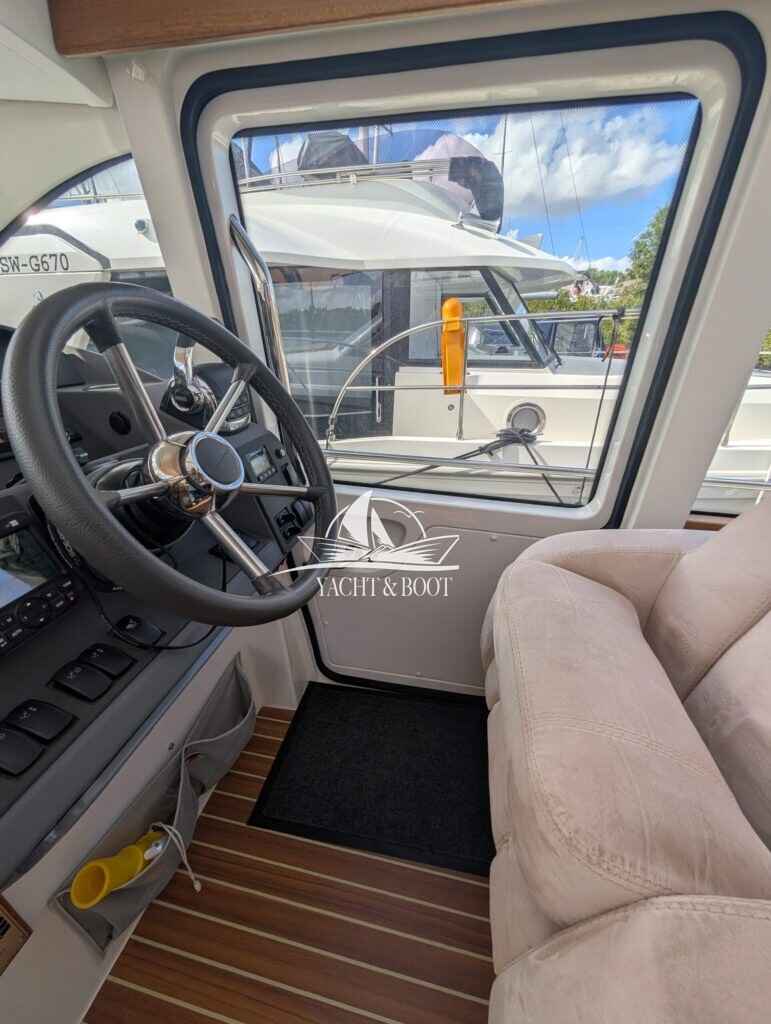 Motorboot Nimbus 365 Coupe