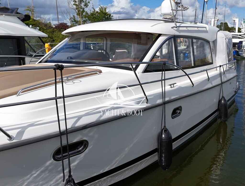 Motorboot Nimbus 365 Coupe