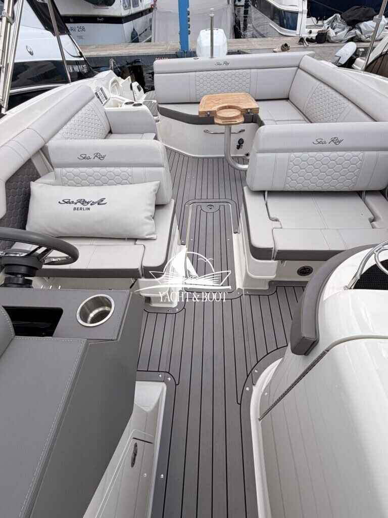 Motorboot Sea Ray 270 SDX