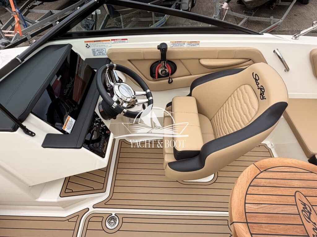 Motorboot Sea Ray 190 SPX
