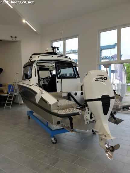 Motorboot SILVER SEAHAWK CABIN