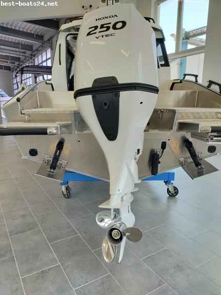 Motorboot SILVER SEAHAWK CABIN