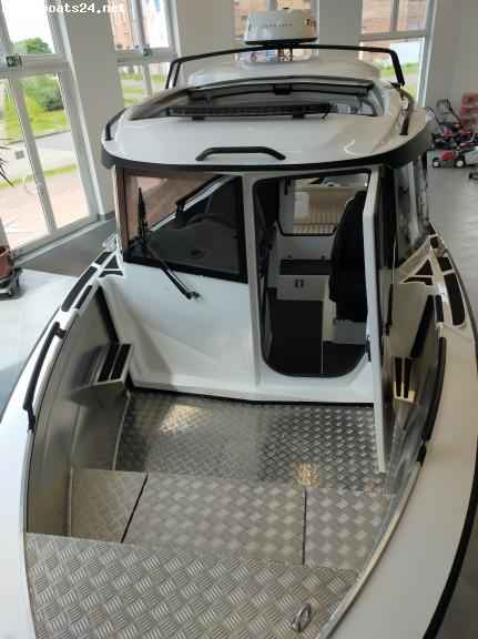 Motorboot SILVER SEAHAWK CABIN