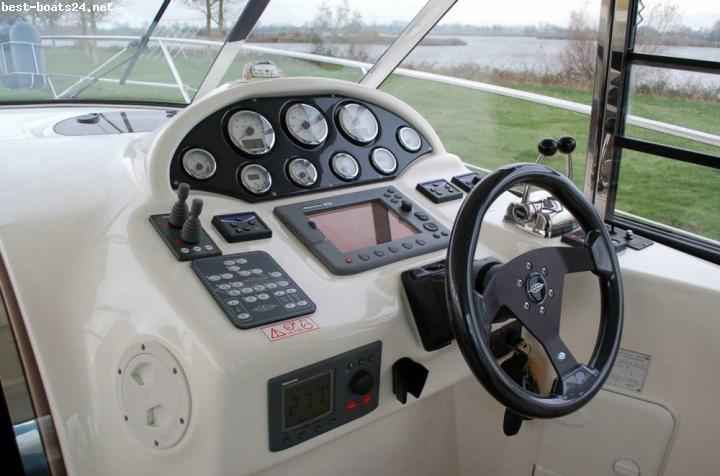 Motorboot BAVARIA 33 HT