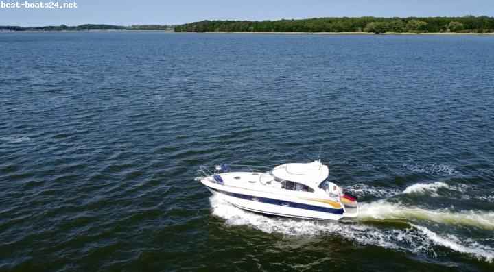 Motorboot BAVARIA 33 HT