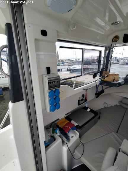 Motorboot QUICKSILVER CAPTUR ARVOR 690 IB
