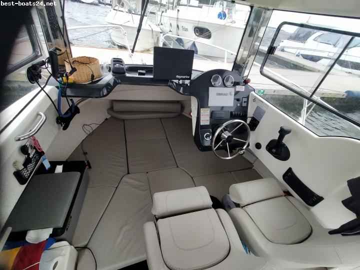 Motorboot QUICKSILVER CAPTUR ARVOR 690 IB