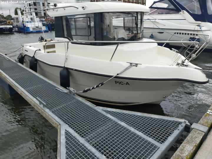 Motorboot QUICKSILVER CAPTUR ARVOR 690 IB