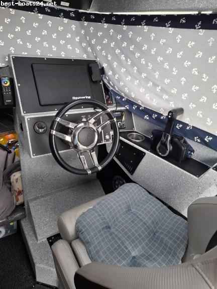 Motorboot VBOATS VOYAGER 800 CABIN