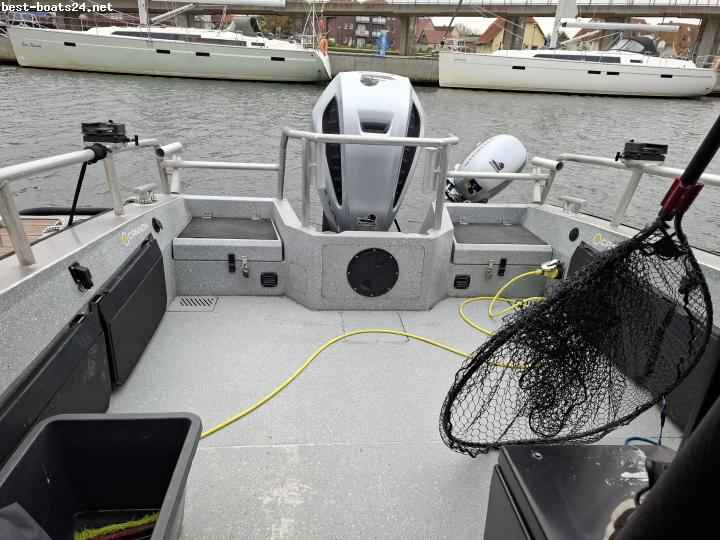 Motorboot VBOATS VOYAGER 800 CABIN