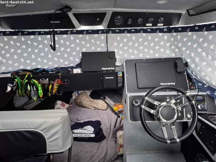Motorboot VBOATS VOYAGER 800 CABIN